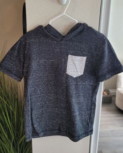Short Sleeve Hoodie T-shirt Size 4
