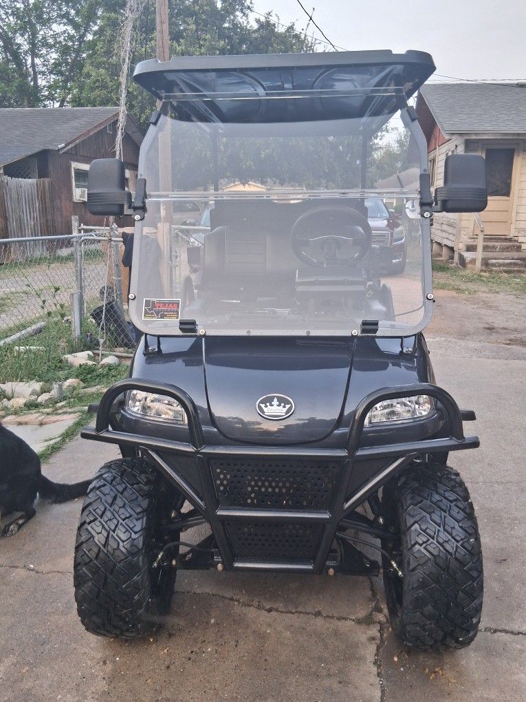 2025 Evolution Cart Still New!! Summer Vibes