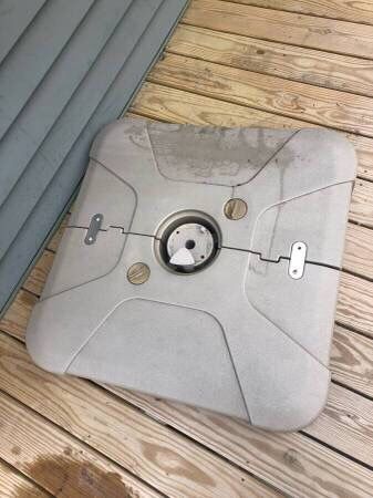 OFFESET PATIO UMBRELLA WEIGHTED BASE HEAVY DUTY SQUARE OUTDOOR WATER / SAND ONLY $100
