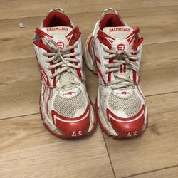 track runner