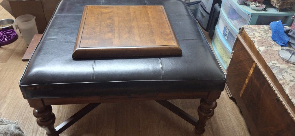Beautiful Oak/Leather, Coffee Table