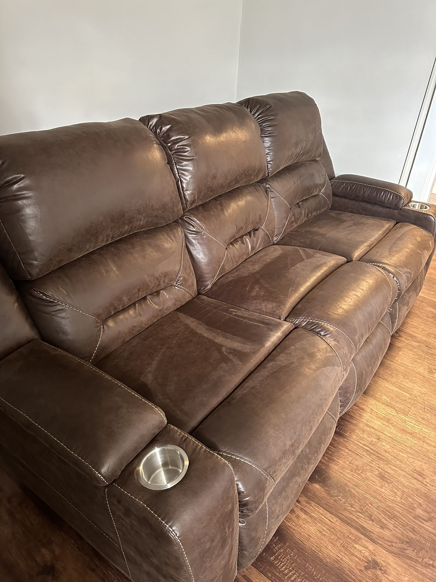Concourse Dual-Power Reclining Sofa Brown Leather Comfort & Style