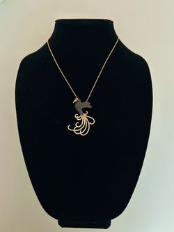 Elegant Gold Plated Necklace with Bird Zirkon Pendant
