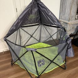 Summer Pop ‘N Play Playpen – Great Condition