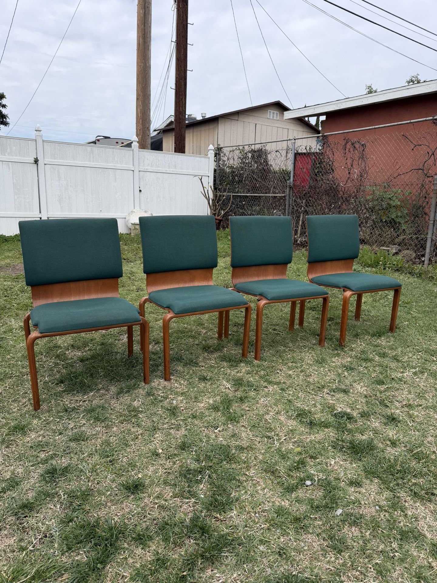 Mid Century Modern Bentwood Stacking Dining Side Chairs (Set of 4)