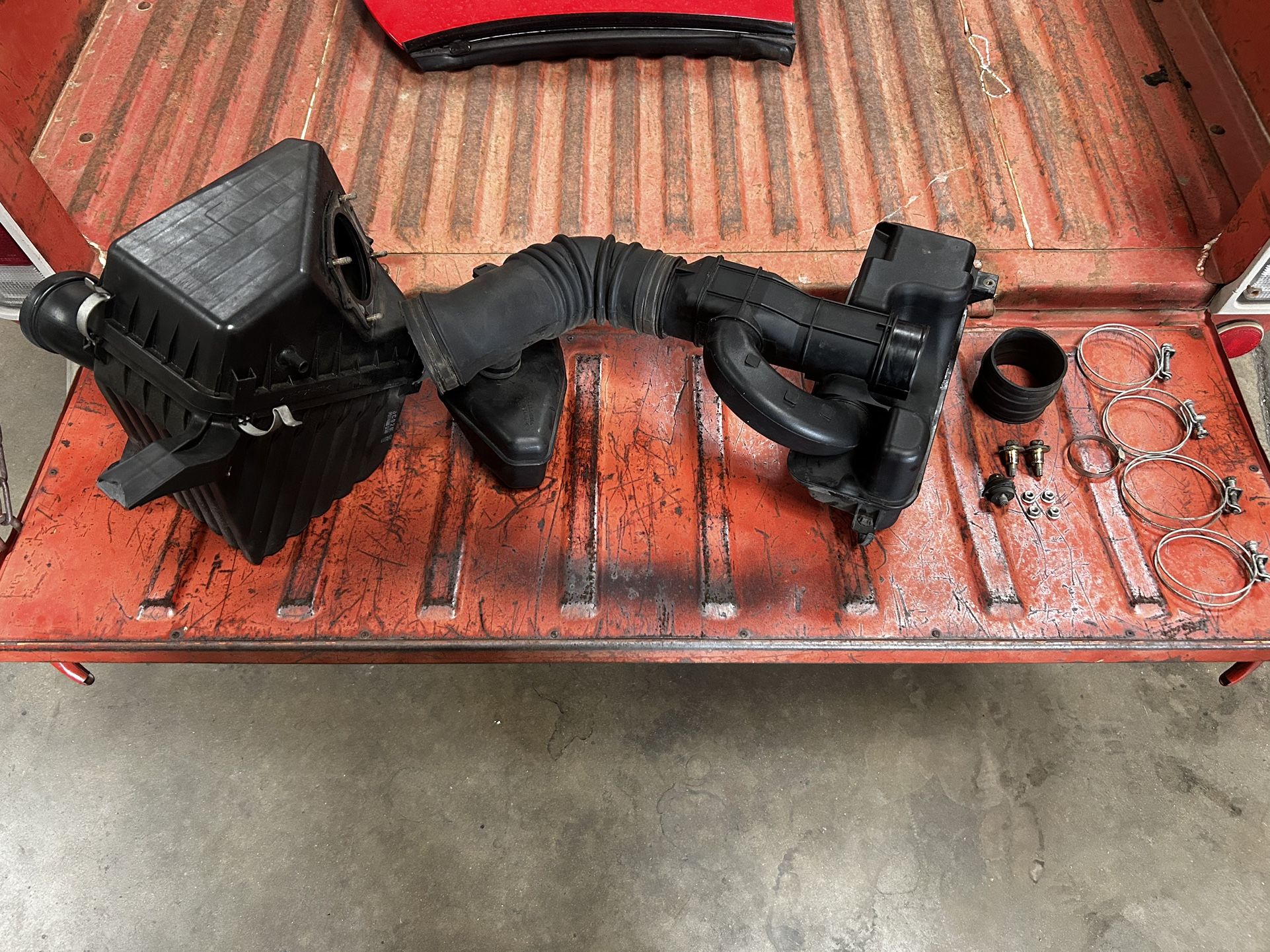 2001 Toyota Tacoma Air Box Assembly