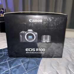 CANON EOS R100