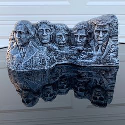 Mount Rushmore Statue With Trump