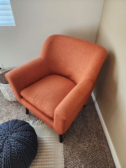 Lounge Chair With Ottoman