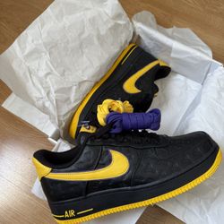 Nike Air Force 1 Kobe Bryant Lakers Away QS, size 9.5