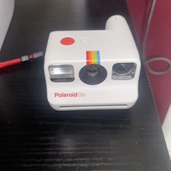 Polaroid Go Camerea