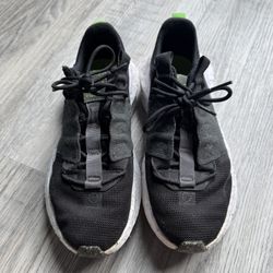 Nike Crater Impact Women’s Size 8 Athletic Shoes