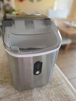 Ice maker machine