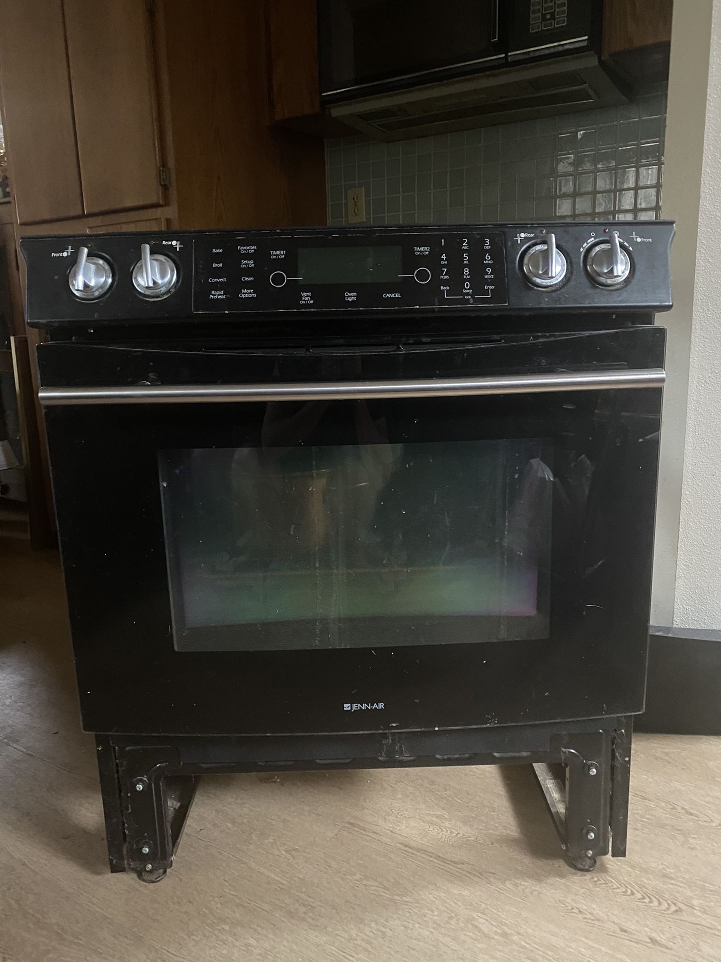 JENN-AIR Downdraft Electric Range JES9900BAB (8114P776-60)