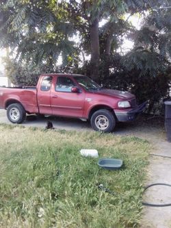 Ford f150 king cab. Rear diff is out