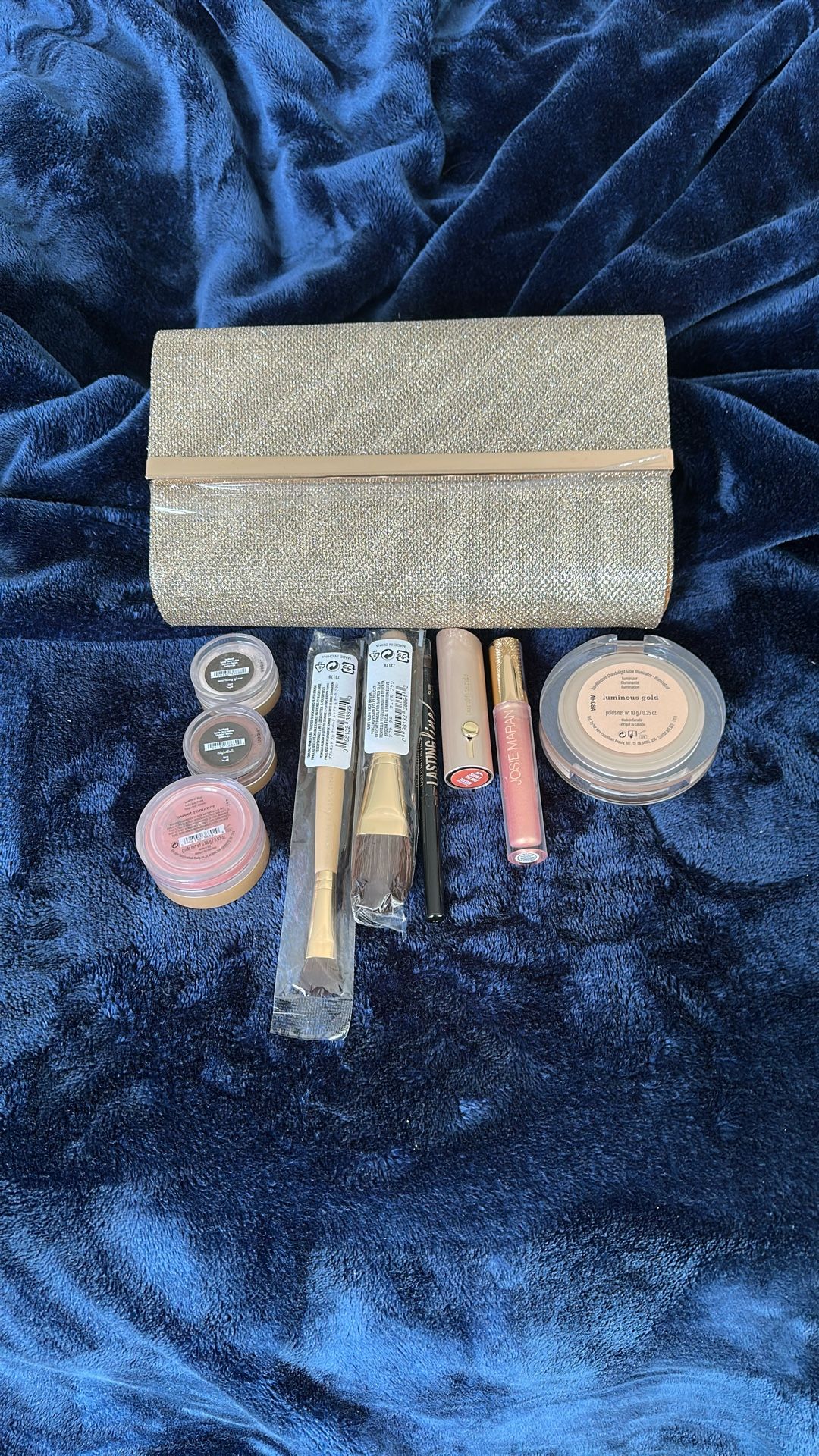 Bare Minerals Face, Lip & Eye Sealed