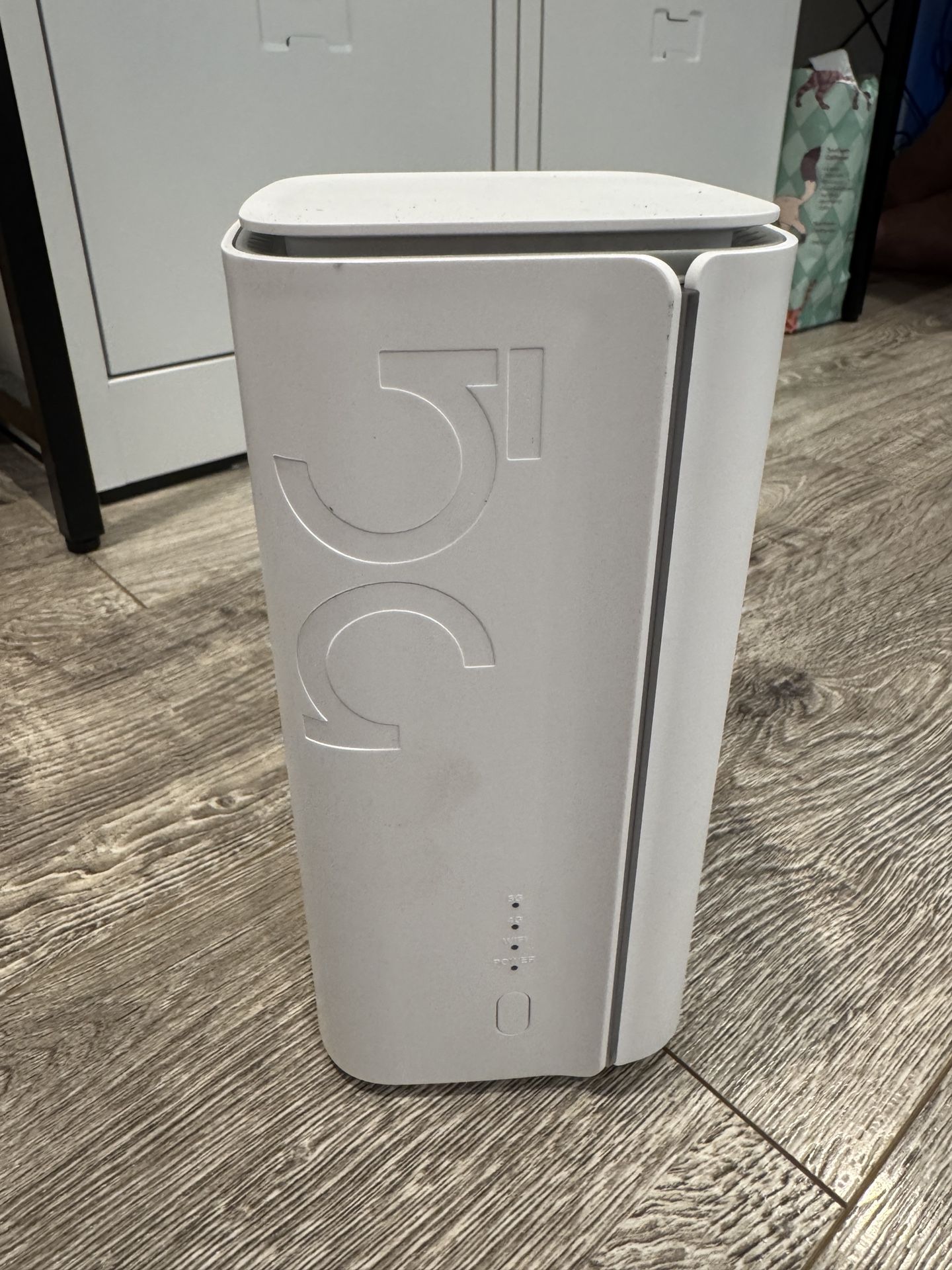 5G CPE Router with SIM Card Slot, NSA SA WiFi 6 5G Router Dual Band Cellular