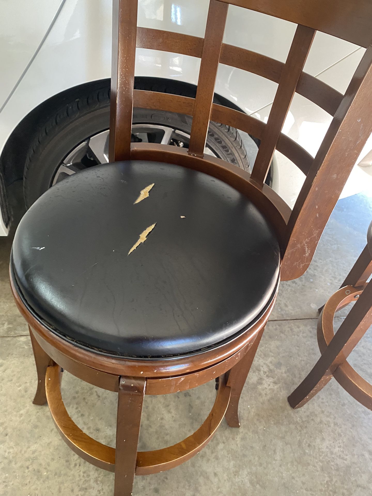 3 Swiffle Stools Used