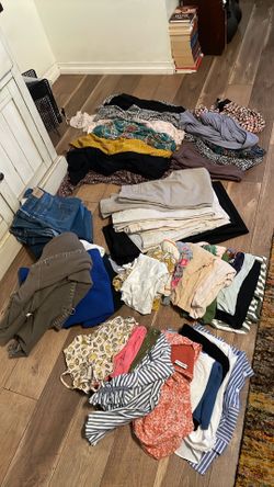 Women’s size large clothes bundle