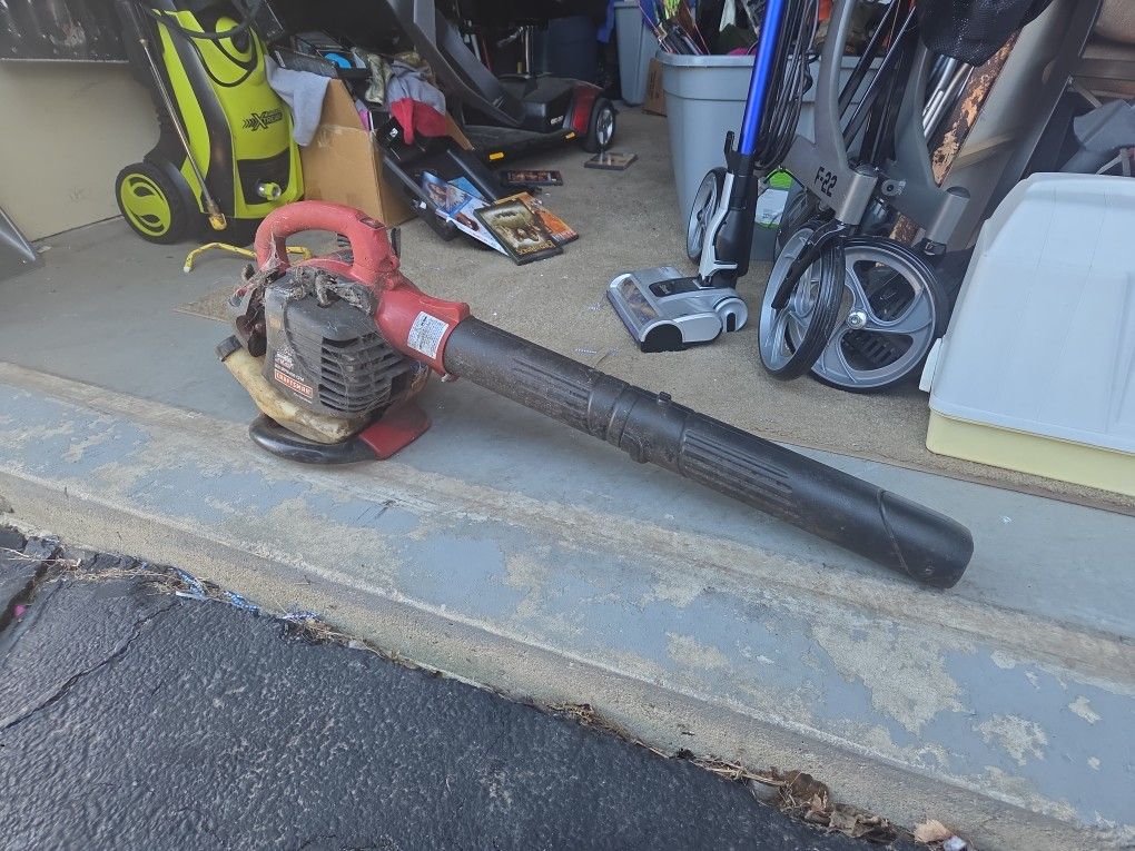 Leaf Blower