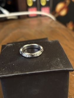 Round Cut Moissanite Vintage Band