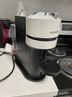 NESPRESSO VERTUO MACHINE 