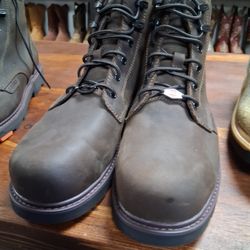 Botas De Piel Con Casquillo  