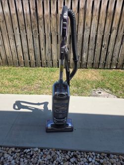 Shark vacuum