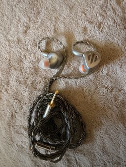 (Open Box) FiiO FH9 High-Resolution Titanium Alloy In-Ear Monitors (1DD+6BA)
