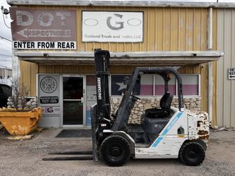 2017 Unicarriers FHD25T5V 5000lb Forklift