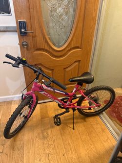 Huffy Girls Kids Mountain Bike Pink