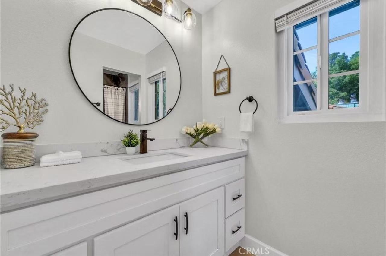 Beautiful Fake Flower Decor