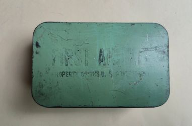 Vintage 1950 U.S. Government R-6 One-Man First-Aid Kit – Fully Intact