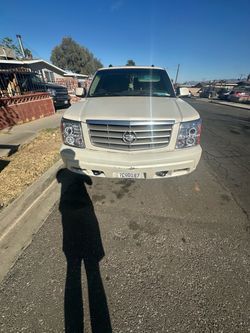 2005 Escalade