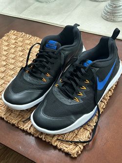 Men’s Nike shoes 10.5