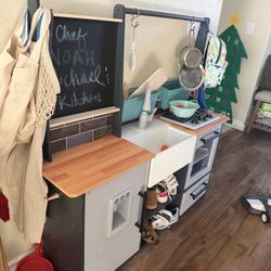 KidCraft Kid kitchen 