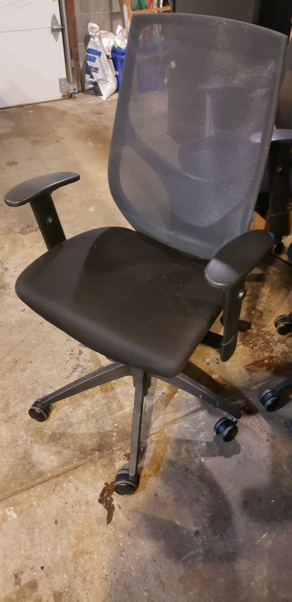 Home office chair ergonomic desk chair mesh computer chair- $50