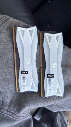 DDR 4 xpg 8gb x 2
