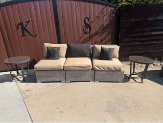 Patio set and 2 end table