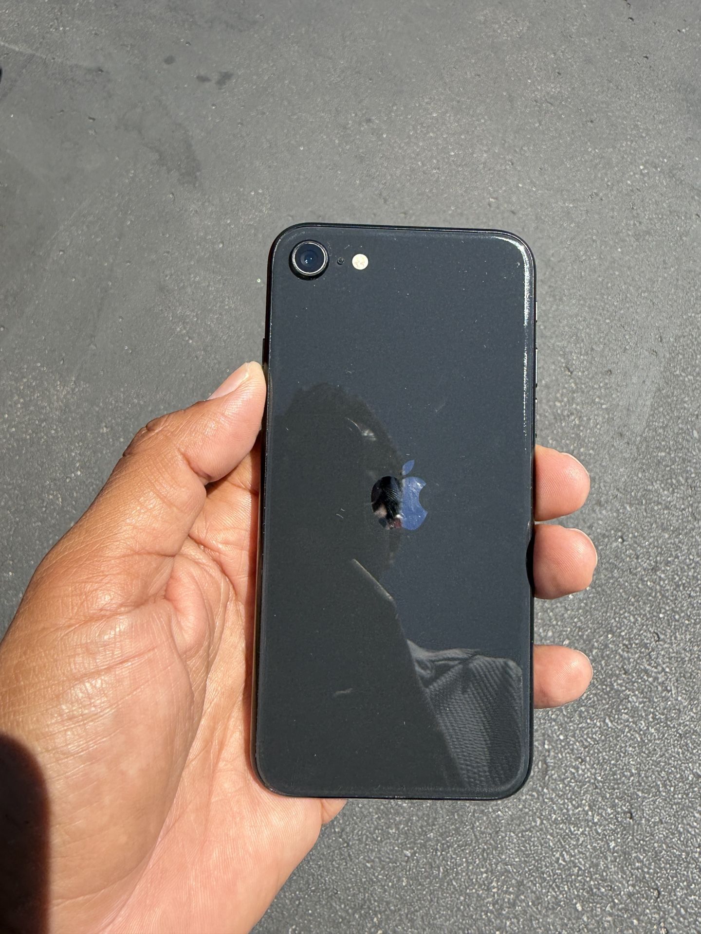 IPhone Se 2020 64GB unlocked