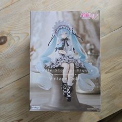 Hatsune Miku Lolita Vintage Doll Dress FuRyu Figure, BRAND NEW UNOPENED & SEALED, OFFICIAL