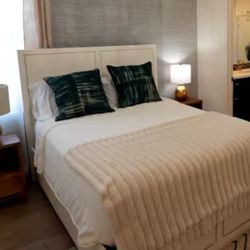 Queen Bed Frame w/ Storage Drawers