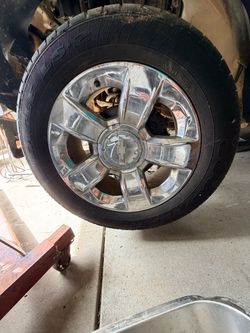 Chevrolet Chrome Wheel with Tire