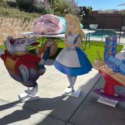 Alice In Wonderland Theme Decor 