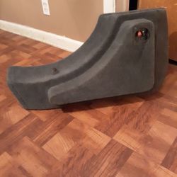 Is a car box with a 10" woofer