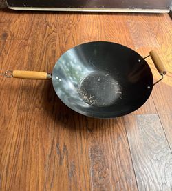 Carbon Steel Wok with Wooden Handles