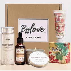 Women Cherry Blossom Spa Gift Set Brand New
