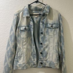 Jean jacket size large