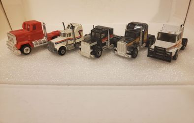 Vintage Diecast Semi Truck Lot Lesney Matchbox Yatming 5 Piece Toy Lot