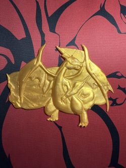 Pokemon Mega Charizard Y Level 85 Legends Collection XY 1997 Gold Rubber Collectible